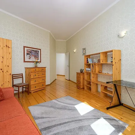 Silent Old Town Apartamento *